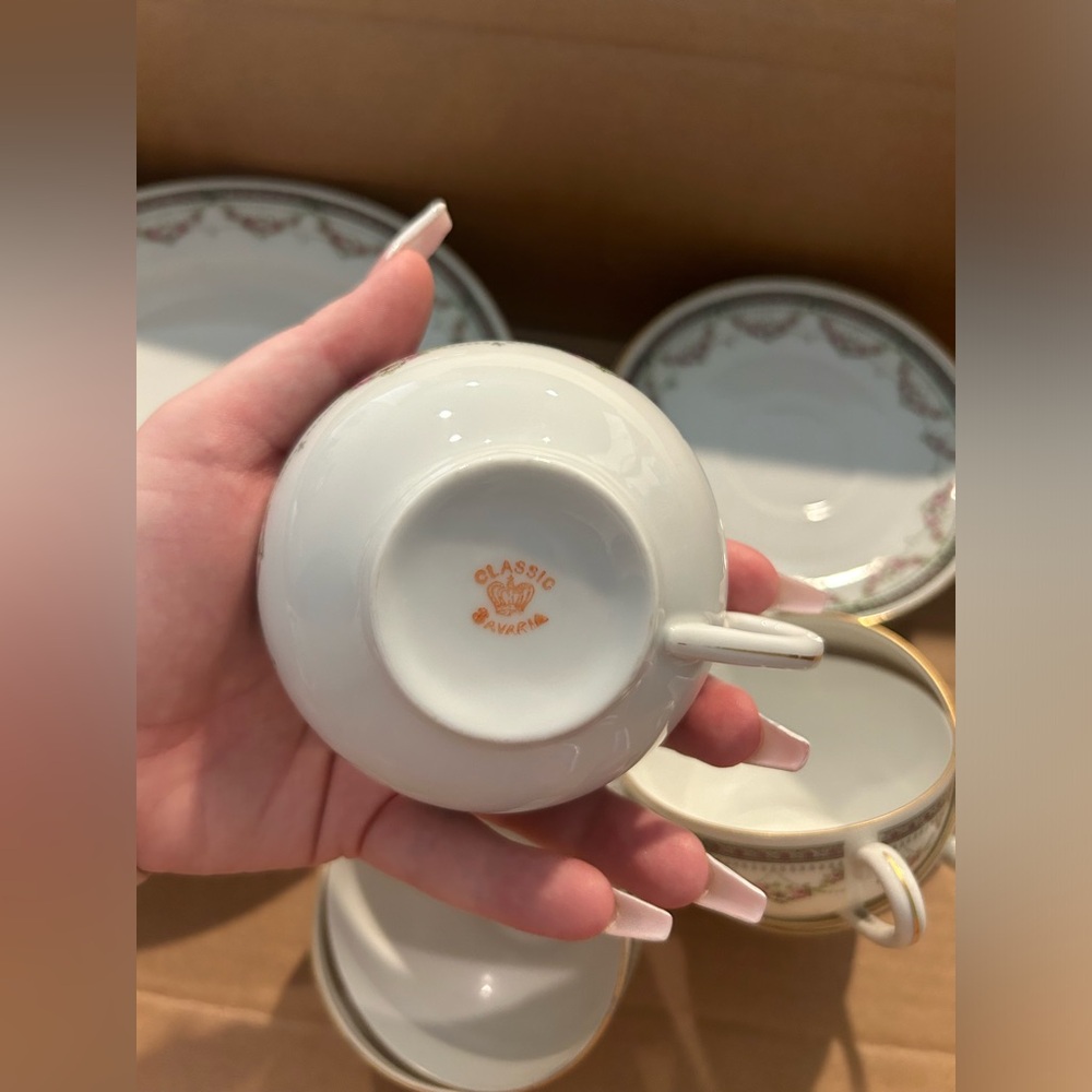 Classic Bavaria Tea Set - Picture 3 of 11